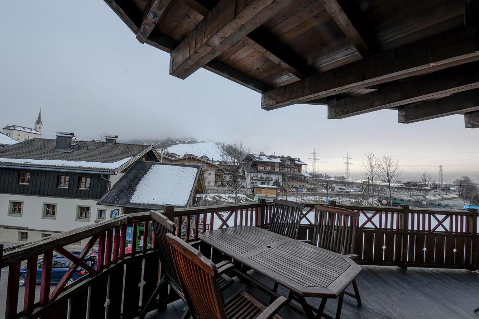 Ski & Golf Apartments By Kaprun Rentals Екстер'єр фото